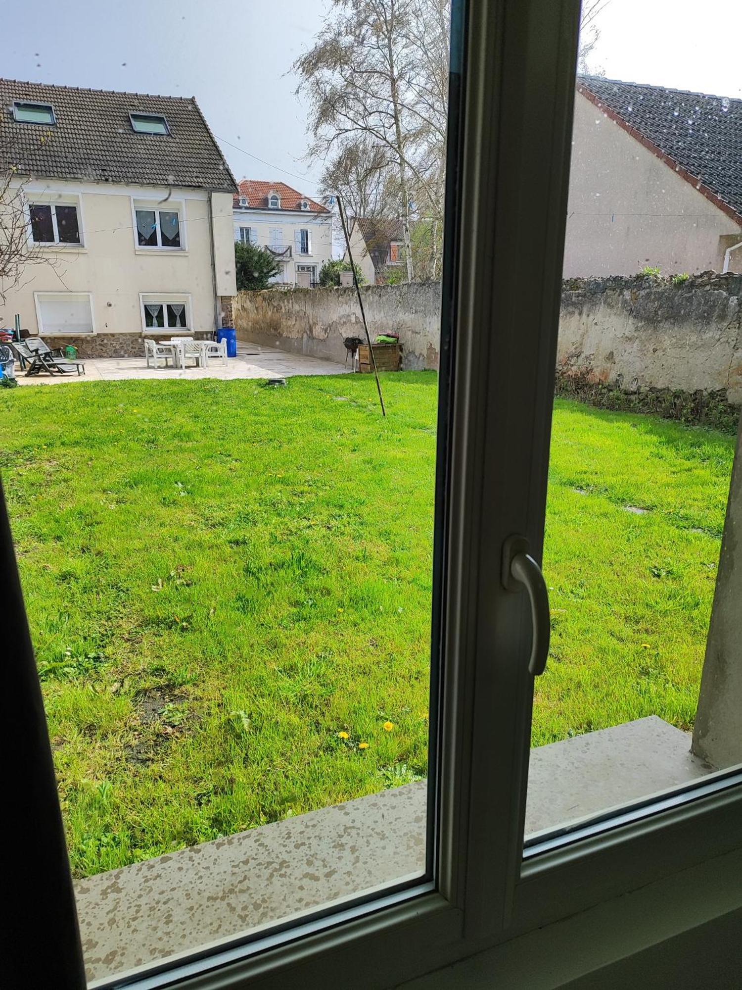 Studio Independant Avec Jardin Au Calme Neuilly-Plaisance Εξωτερικό φωτογραφία